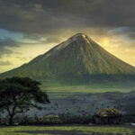 WOW-Mayon Volcano Nature Forest Escape HTML5